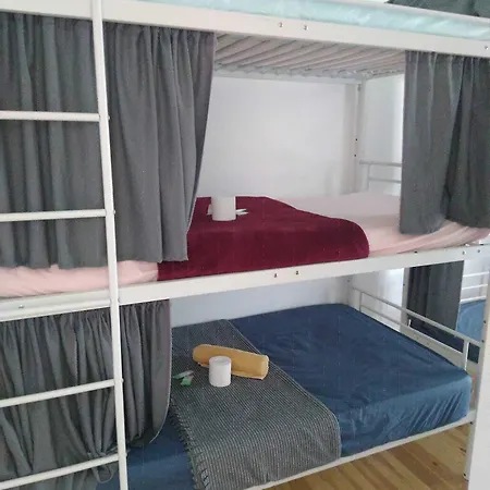 Hostal D&n *
